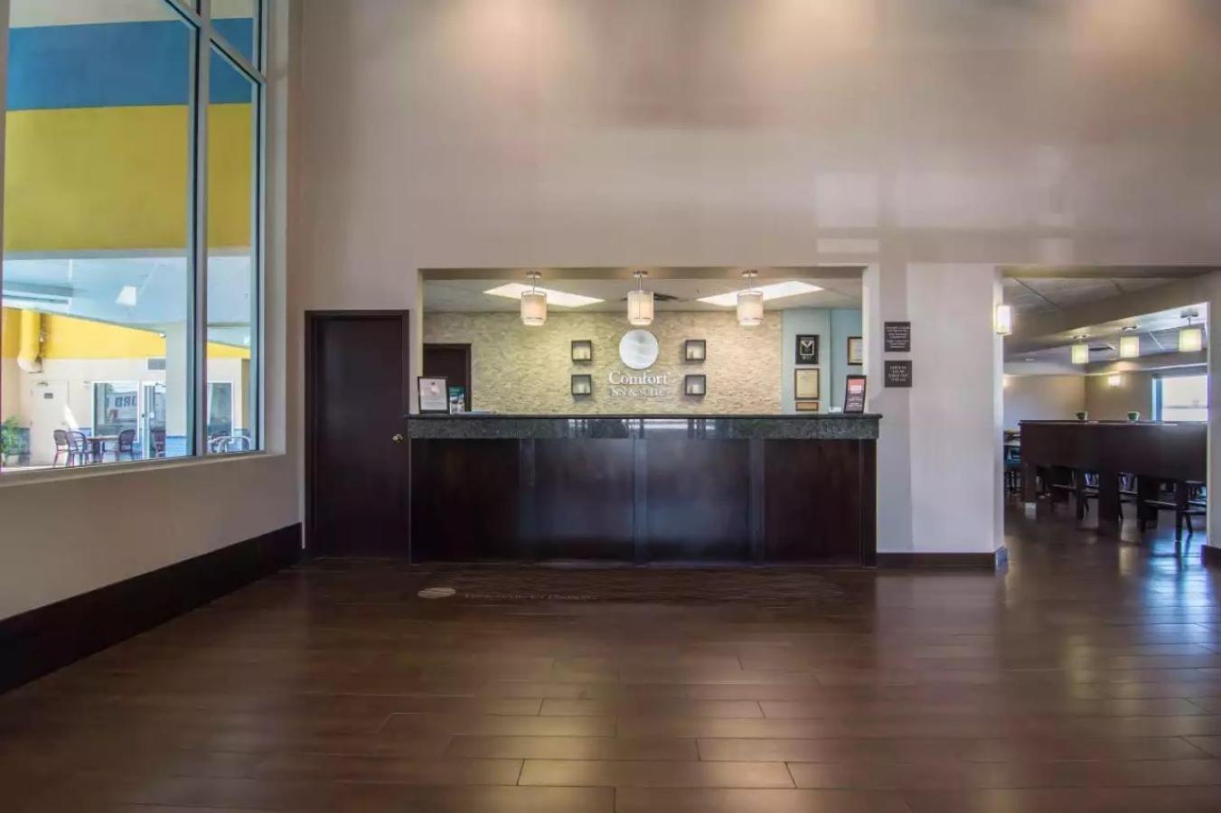 Comfort Inn & Suites South Calgary Luaran gambar