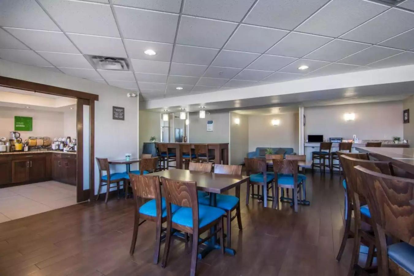 Comfort Inn & Suites South Calgary Luaran gambar