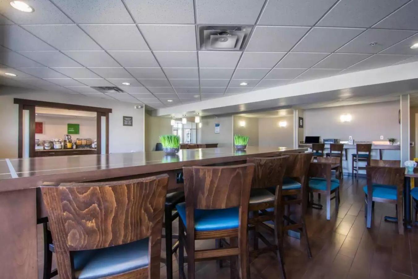 Comfort Inn & Suites South Calgary Luaran gambar