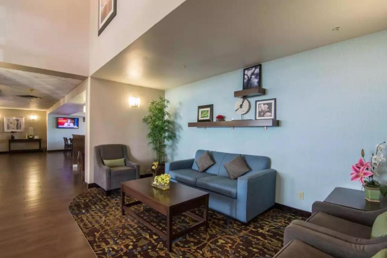 Comfort Inn & Suites South Calgary Luaran gambar